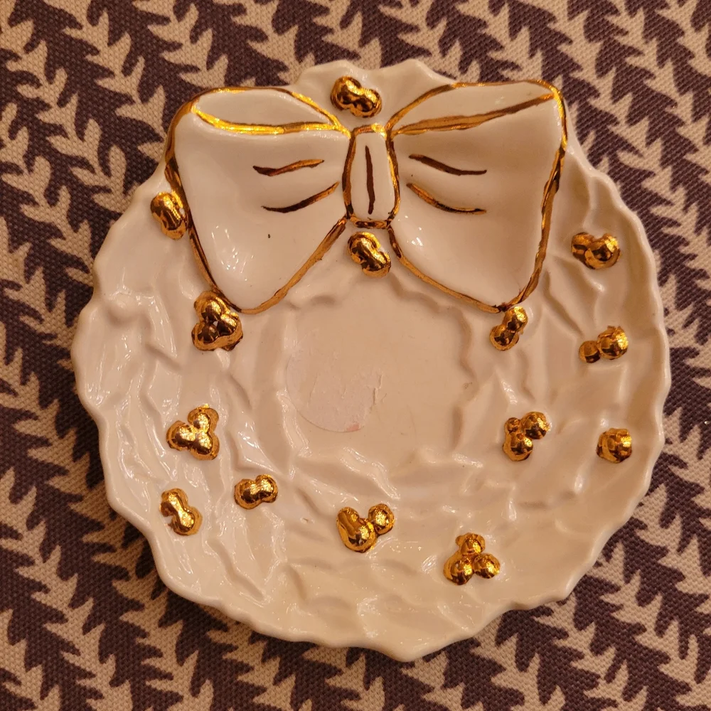 Duo of Vintage Wreath Trinket Dishes ~ 1960s Hobbyist ~ Candle Holder Trinkets